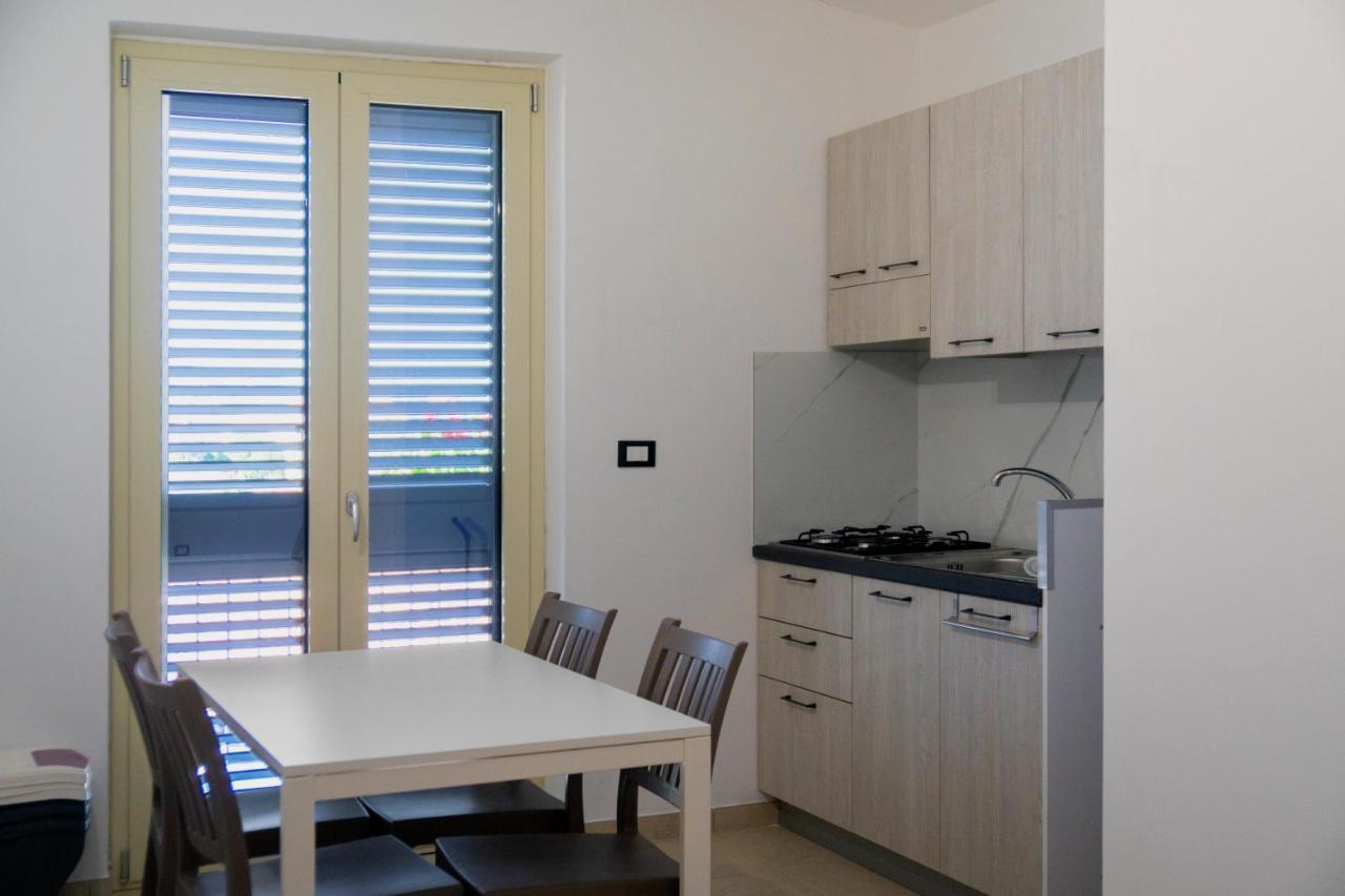 B&B Pitagora Roseto Capo Spulico Exteriör bild